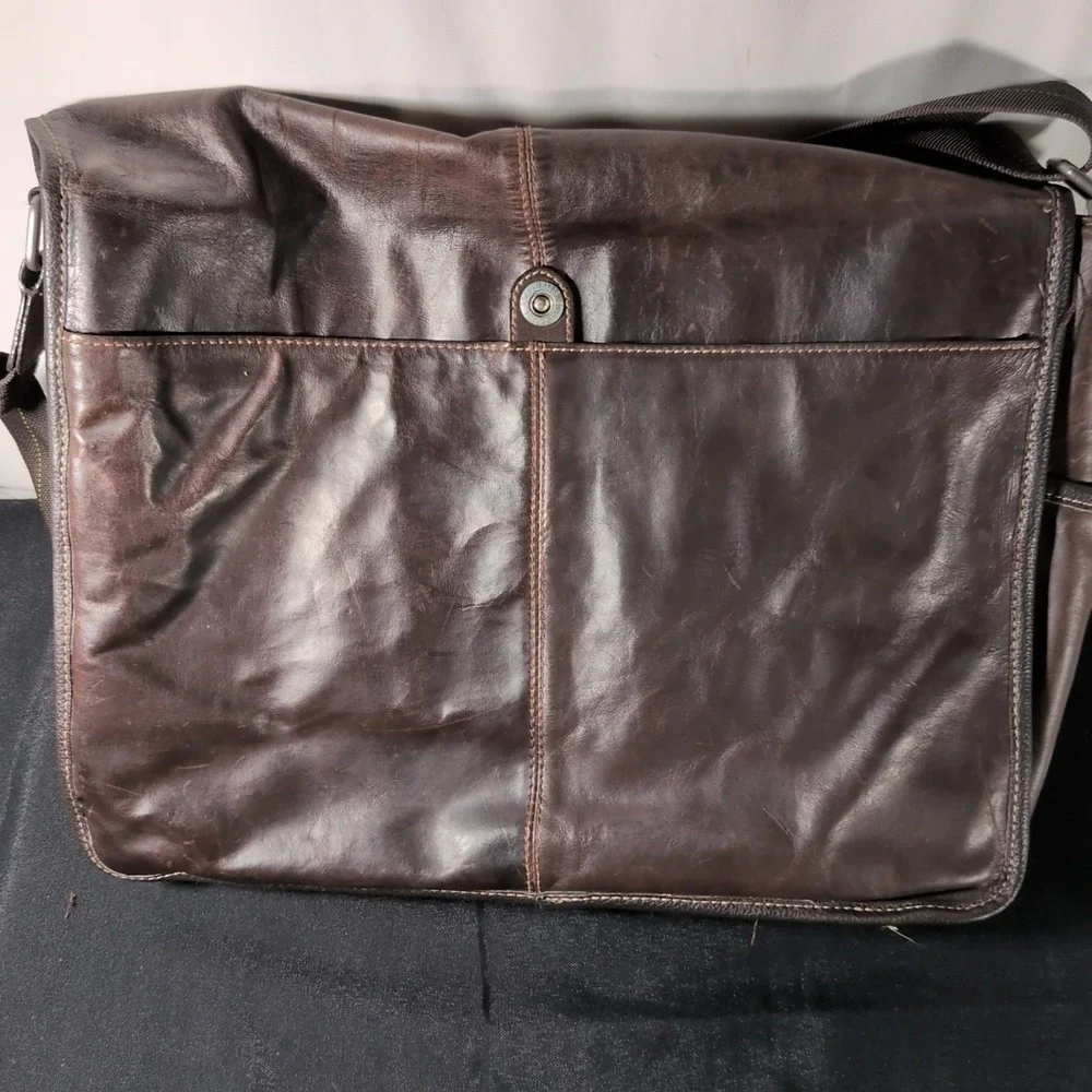 Perry‎ Ellis Genuine Soft Brown Leather Computer Portfolio